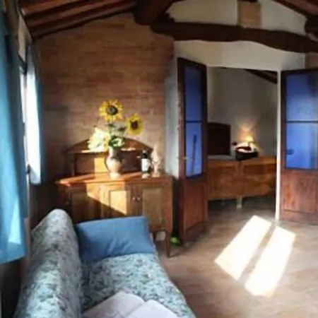 Country house La Grotta Di Montecchino Siena