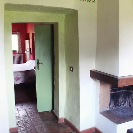 בית כפרי La Grotta Di Montecchino *