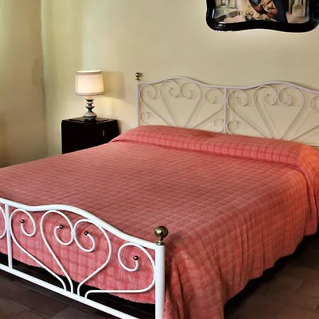 La Grotta Di Montecchino סיינה