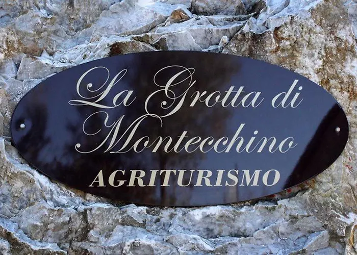 La Grotta Di Montecchino 컨트리하우스 *