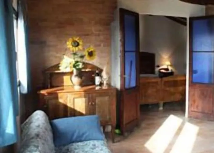 컨트리하우스 La Grotta Di Montecchino 시에나